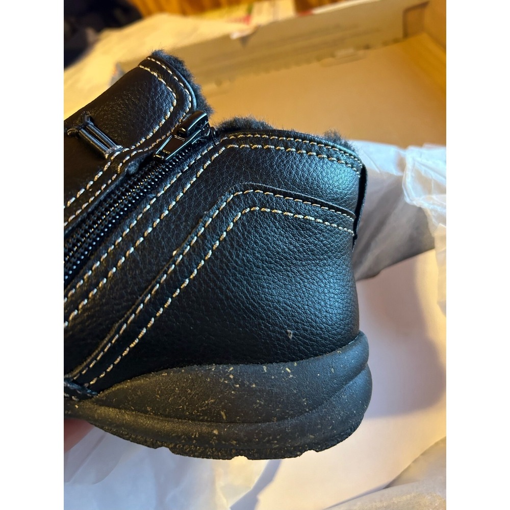 Clarks Womens Roseville Aster Black Leather‎ Ankle Boots Button NEW 6 N - Picture 2 of 3